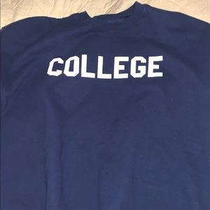 Hanes “COLLEGE” Comfortable Sweatshirt